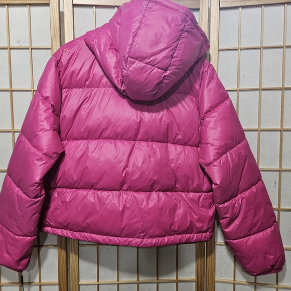 Calvin Klein Cropped Hooded Puffer Jacket - Picture 2 of 5